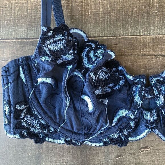 Vintage Victoria’s Secret Bra 36B - Picture 2 of 7